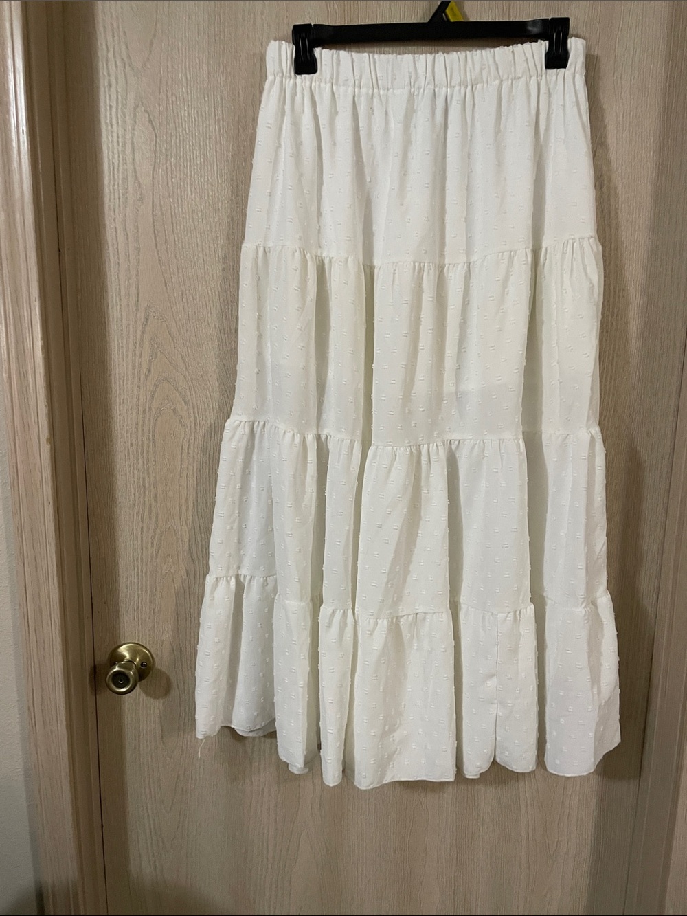 SHEIN White Tiered Maxi Skirt with Dotted Texture